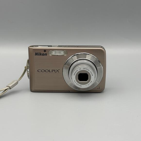 Nikon Coolpix S210 Digital Camera | 8MP | Silver - Picture 2 of 5
